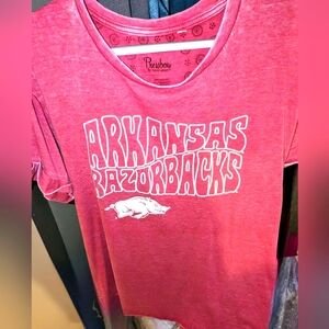 Arkansas Razorbacks Tee!!